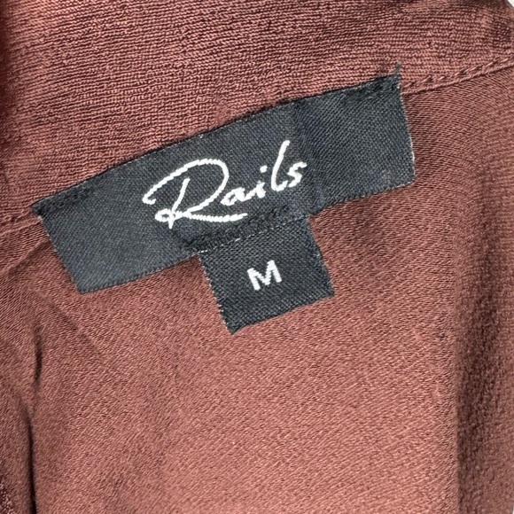 Luxury Quality Silk Top - Picture 6 of 6